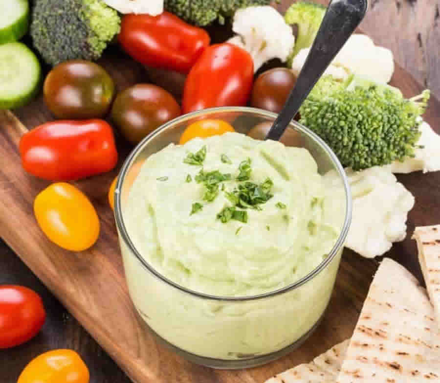 Purée d’avocat au yaourt et au au thermomix Cuisine Momix