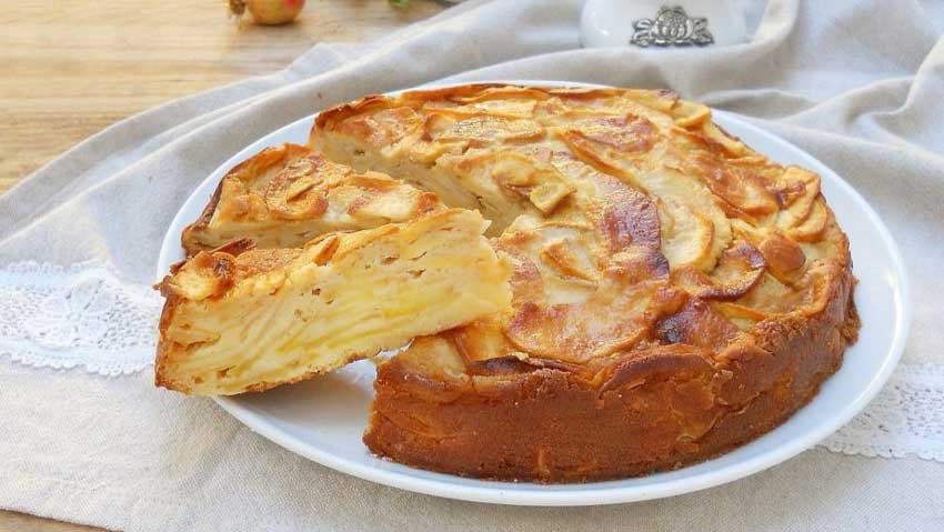 Gâteau aux pommes invisible Cyril Lignac facile Cuisine Momix
