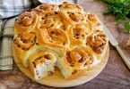 Tarte salée en forme de rose parfait pour les buffets