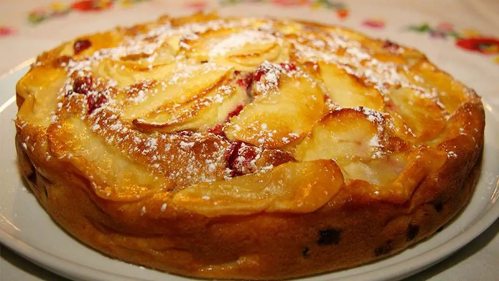 Clafoutis Aux Pommes Flamb Es Au Calvados Cuisine Momix