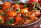 Mijoté de bœuf aux carottes et à la sauce tomate