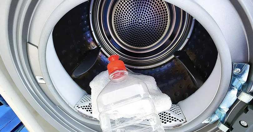 Pourquoi faut-il mettre du vinaigre blanc à chaque lavage en machine à laver ? 7 raisons géniales
